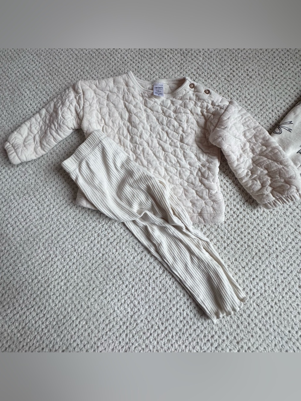 18 Month Baby Girl Outfit Bundle (Cat and Jack/Carters) - Picture 2 of 5